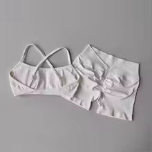 Seamless Fitness Set: Butt-Lifting Top and Shorts